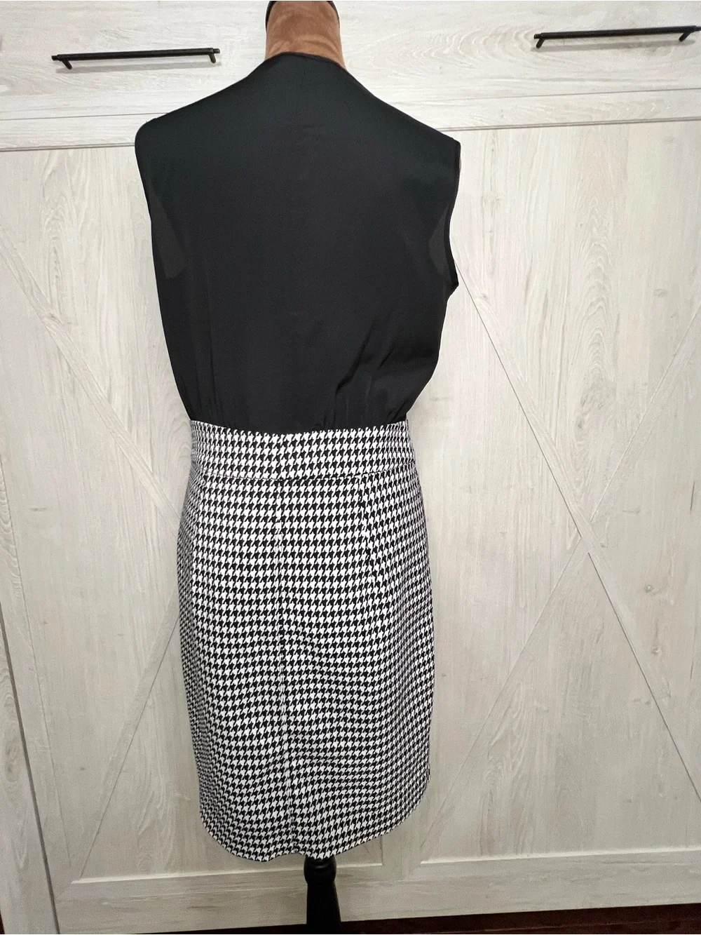 Classic Chic Houndstooth Ruffle Neck Mixed Media Sheath Dress